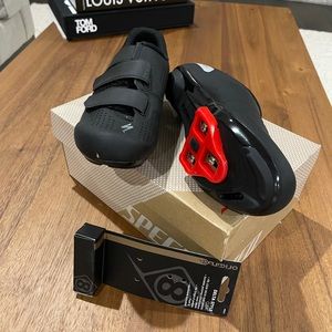 Specialized Cycling Shoes with Delta Cleats